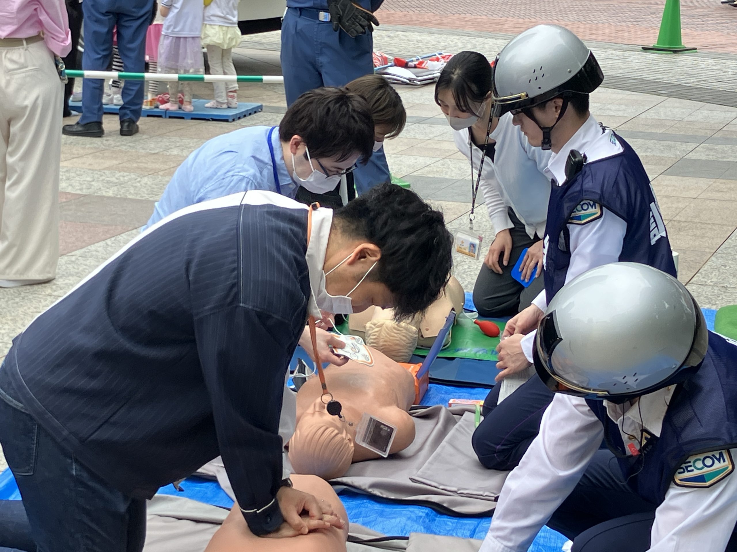 恵比寿ガーデンプレイスでの訓練の様子